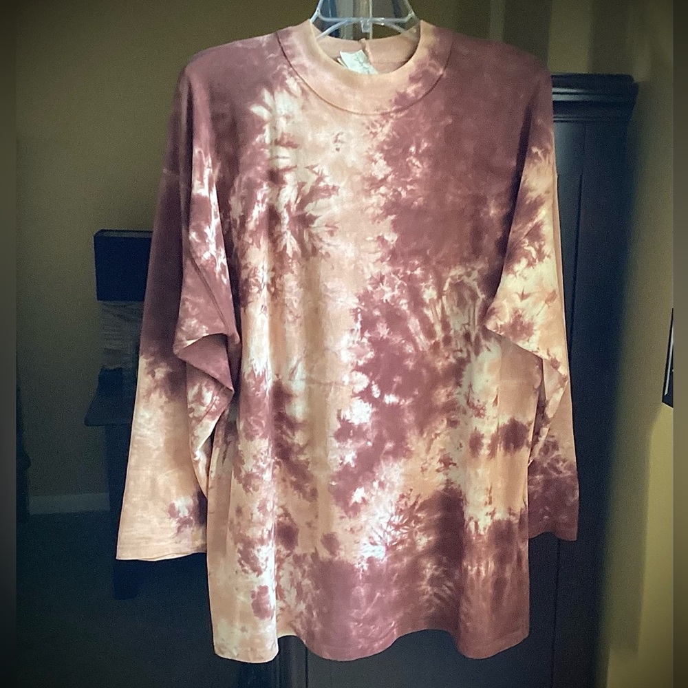 NWT WE THE FREE Cotton Tee. M